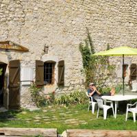 La  terasse face au Serpaton ou au Veymont du gîte Alpe